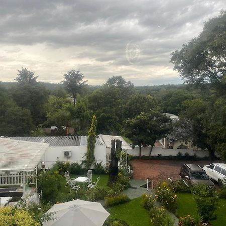 Muco Guest House Йоханнесбург Экстерьер фото