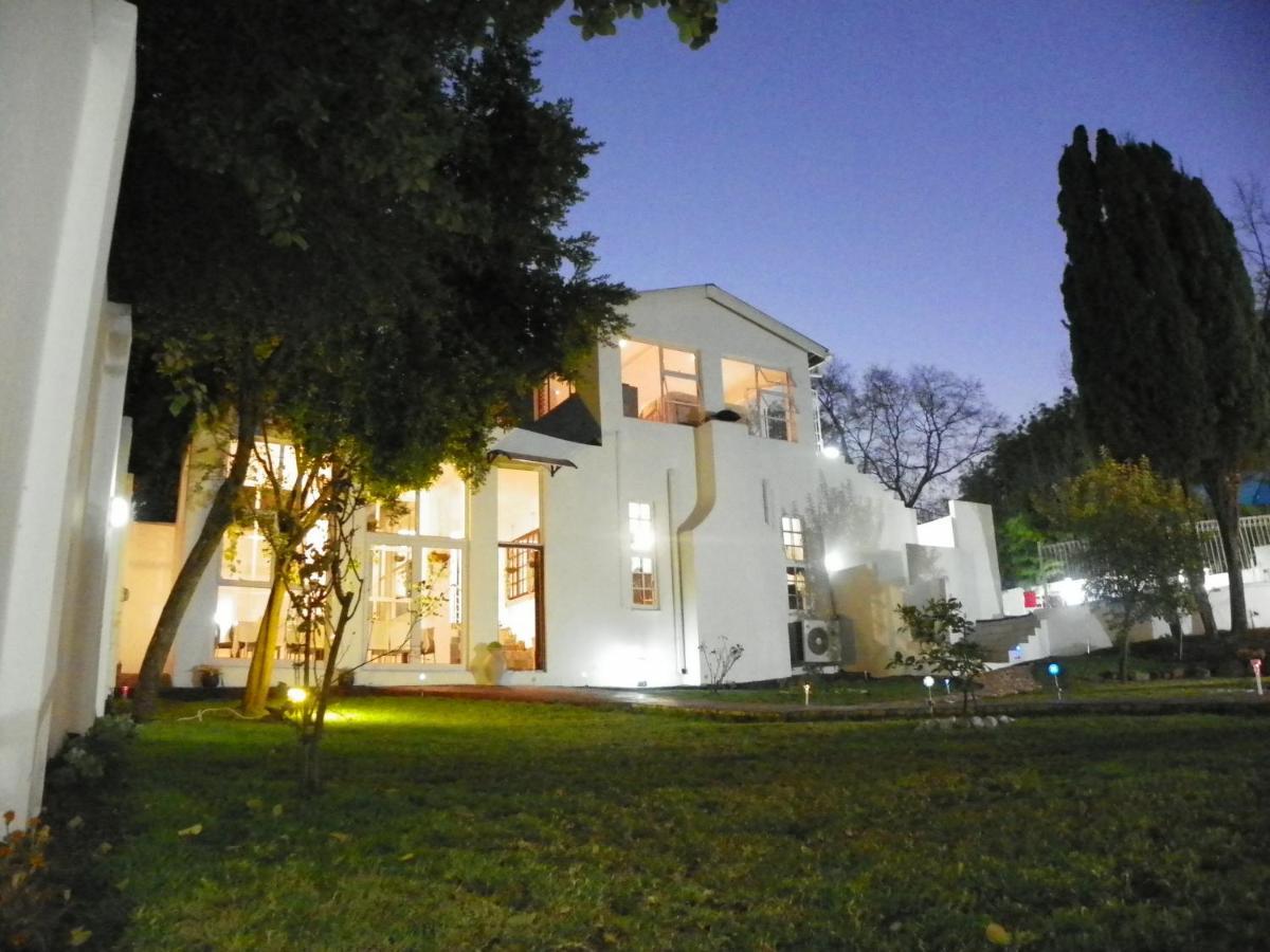 Muco Guest House Йоханнесбург Экстерьер фото