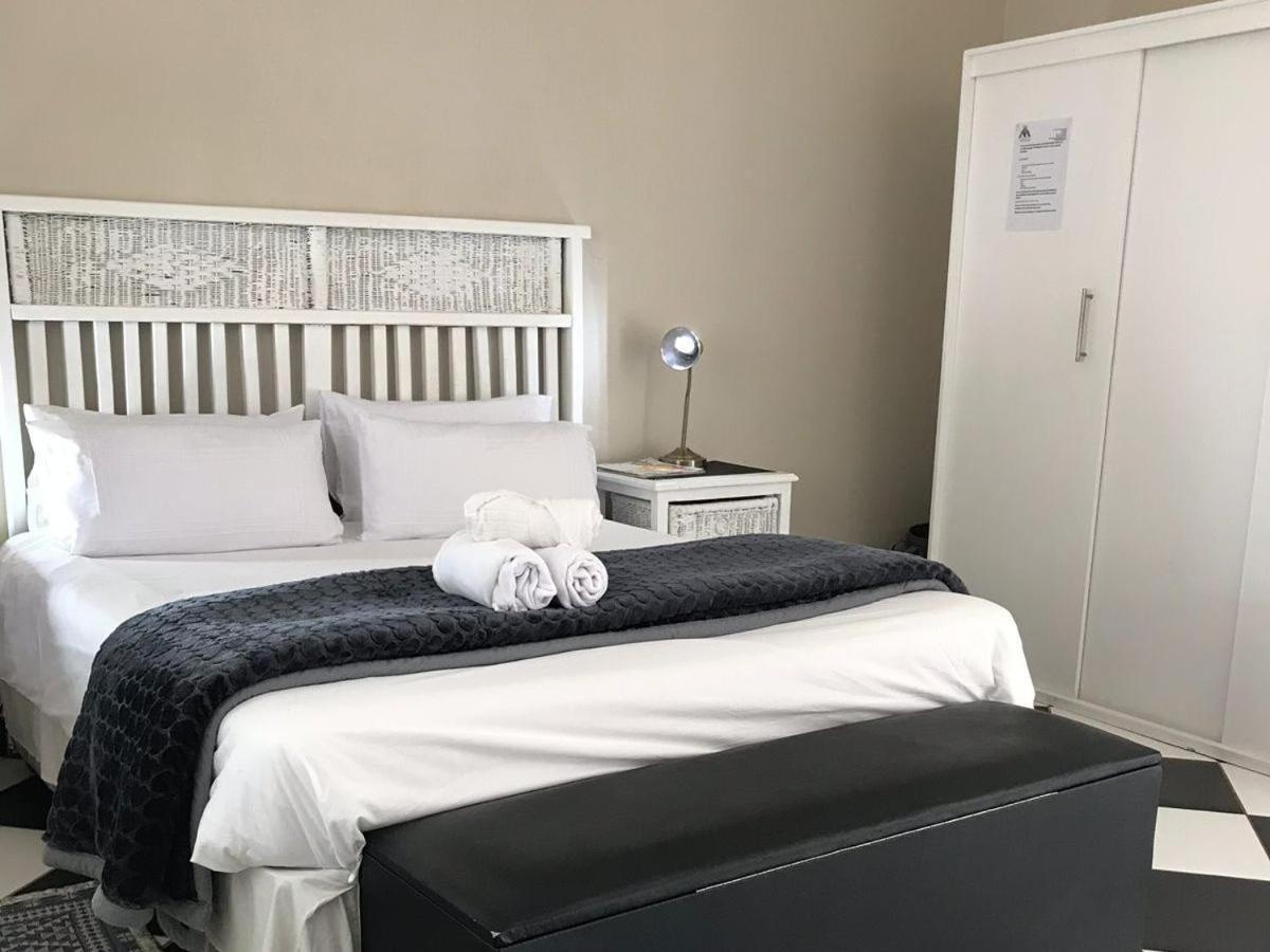 Muco Guest House Йоханнесбург Номер фото