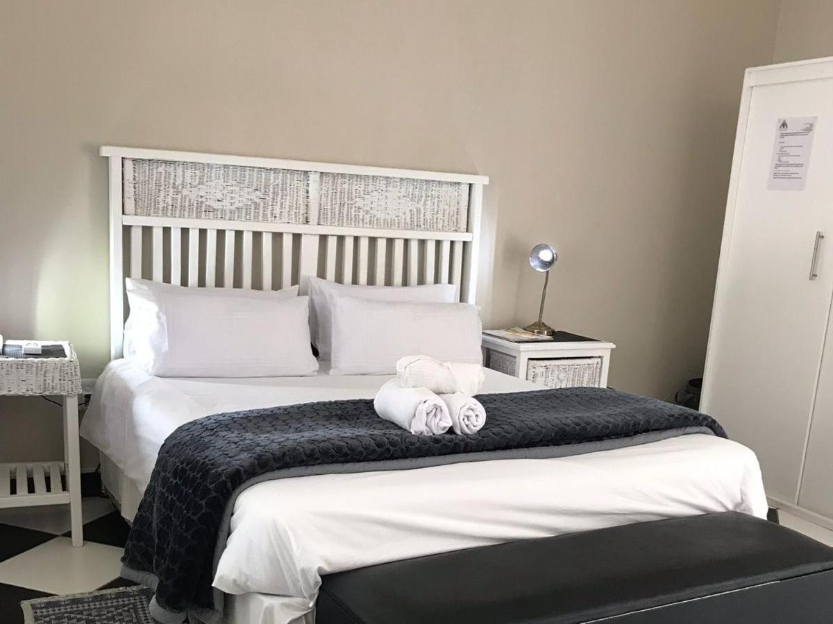 Muco Guest House Йоханнесбург Номер фото