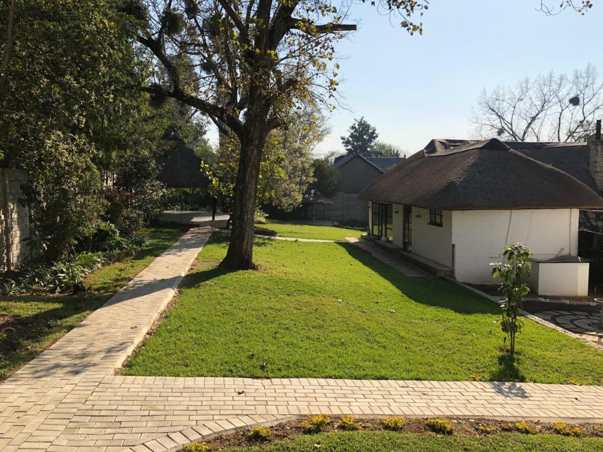 Muco Guest House Йоханнесбург Экстерьер фото